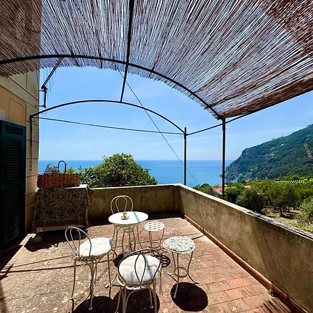Apartmán Con Terrazza Vista Mare Nel Borgo *