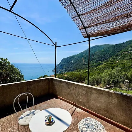 Apartmán Con Terrazza Vista Mare Nel Borgo *